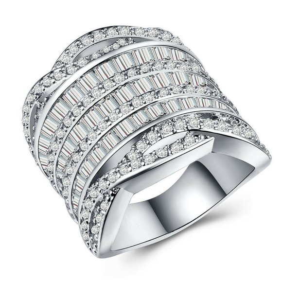 Luxury Silver  Princess Cut White Sapphire Ring - Picture 4 of 4